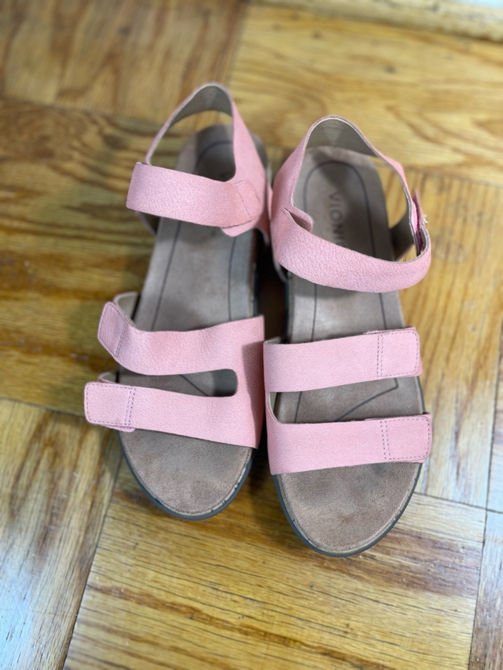 Vionic Colleen Nubuck Velcro Strappy Sandals sz 8